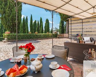 Villa Le Tortore privata lusso piscina relax Siena - Siena - Patio