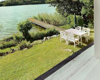 5 Person Holiday Home In Mariefred-By Traum - Mariefred - Патіо