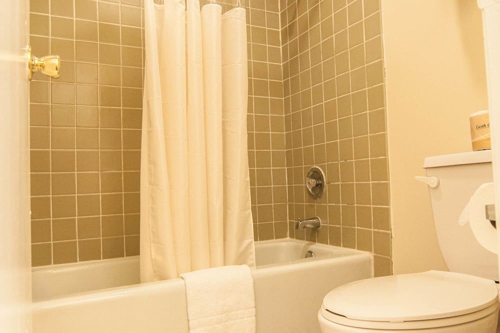 Bokai Garden Hotel - Rosemead - Baño