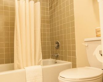 Bokai Garden Hotel - Rosemead - Baño