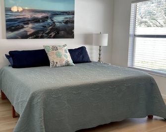 Best location, dog friendly, and gas golf cart included! - The Villages - Slaapkamer