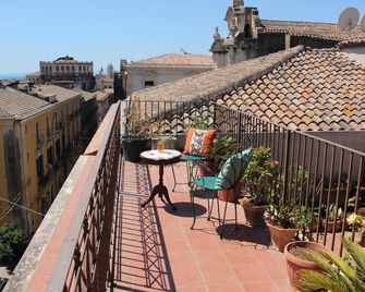 Crociferi B&B - Catània - Balcó