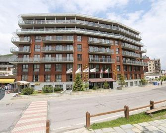 Hotel Cristallo - Sestriere - Gebäude