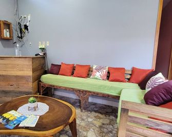 D's Inn - San Ignacio - Olohuone