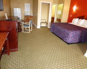 Economy Inn & Suites - Saint George - Bedroom