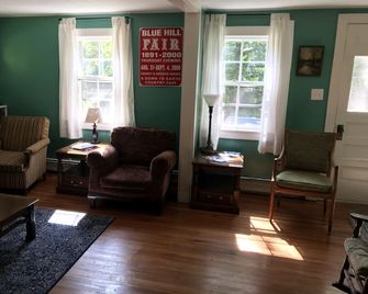 Blue Hill Rental Home in quiet location - Blue Hill - Sala de estar