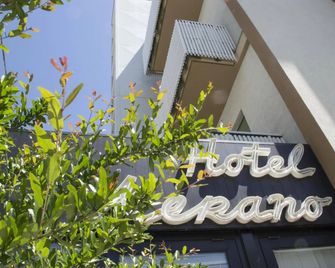 هوتل ميرانو - غرادو - مبنى