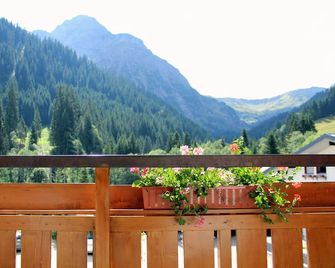Alpenhotel Widderstein - Mittelberg - Balkón