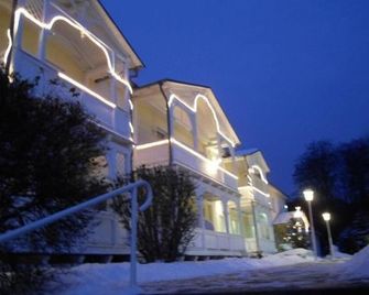 Wald-Hotel - Sellin - Edificio