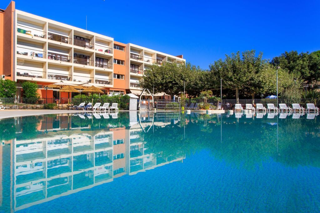 هوتل كلوب لو كابيت