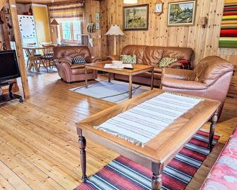 Chalet Norrskensstugan by Interhome - Vidsel - Sala de estar