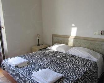 Hotel Gambara - Milano - Camera da letto