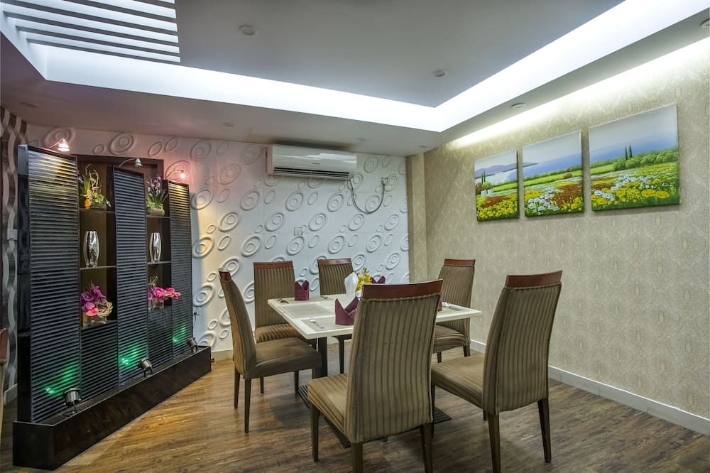 Hotel Highgarden