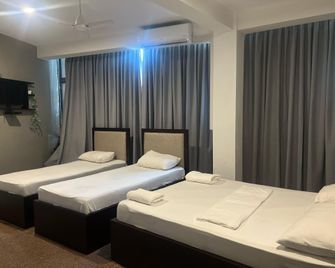 Miracle City Inn Hostel - Colombo - Bedroom