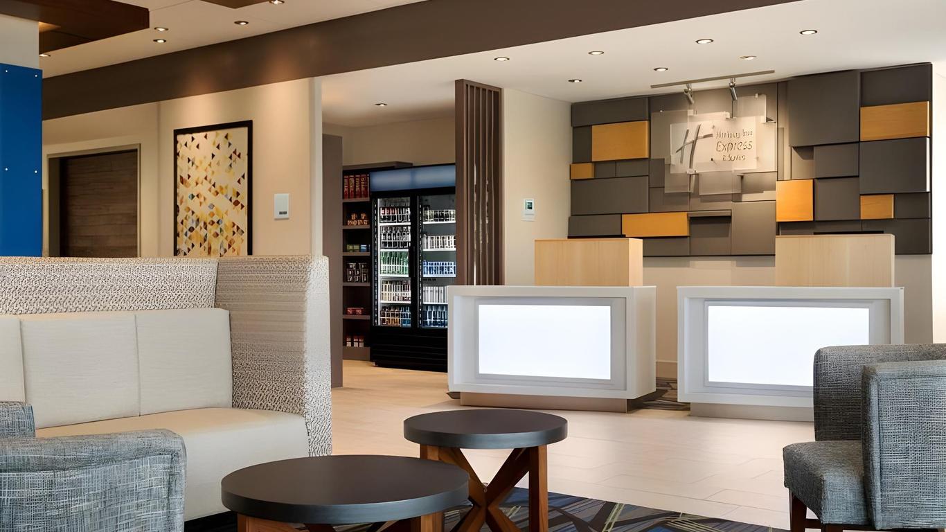 Holiday Inn Express & Suites Reedsville - State Coll Area