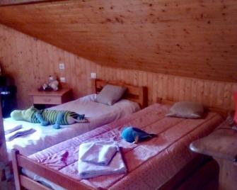Bed and Breakfast between lake and mountain - Faverges - Bedroom