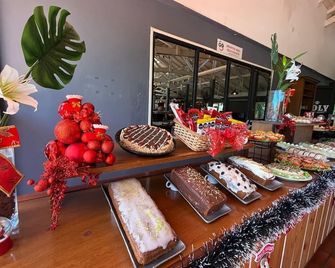 Beer Hotel Iguazú - Puerto Iguazú - Buffet