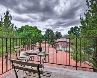 Kanab Condo with Pool and Patio, 30 Mi to Zion NP - Kanab - Balkon