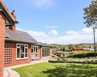 Bryn Caer - Montgomery - Edificio