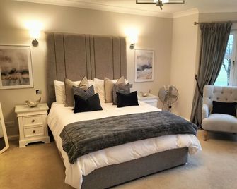 Springfield Lodge Bed and Breakfast - Stirling - Bedroom