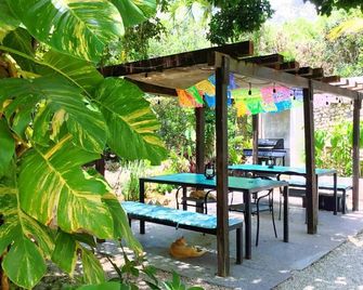 King Bungalow Guest House in Small Gated Community - Akumal - Patio