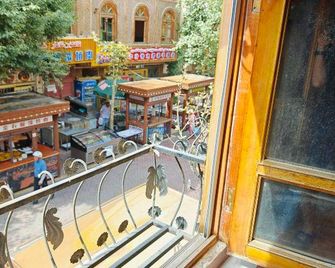 Kashgar Ancient City Modong Homestay - Kachgar - Balcon