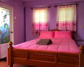 Panamma Hill Resort - Khao Kho - Schlafzimmer