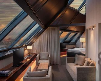 Mövenpick Hotel Hamburg - Hamburg - Yatak Odası