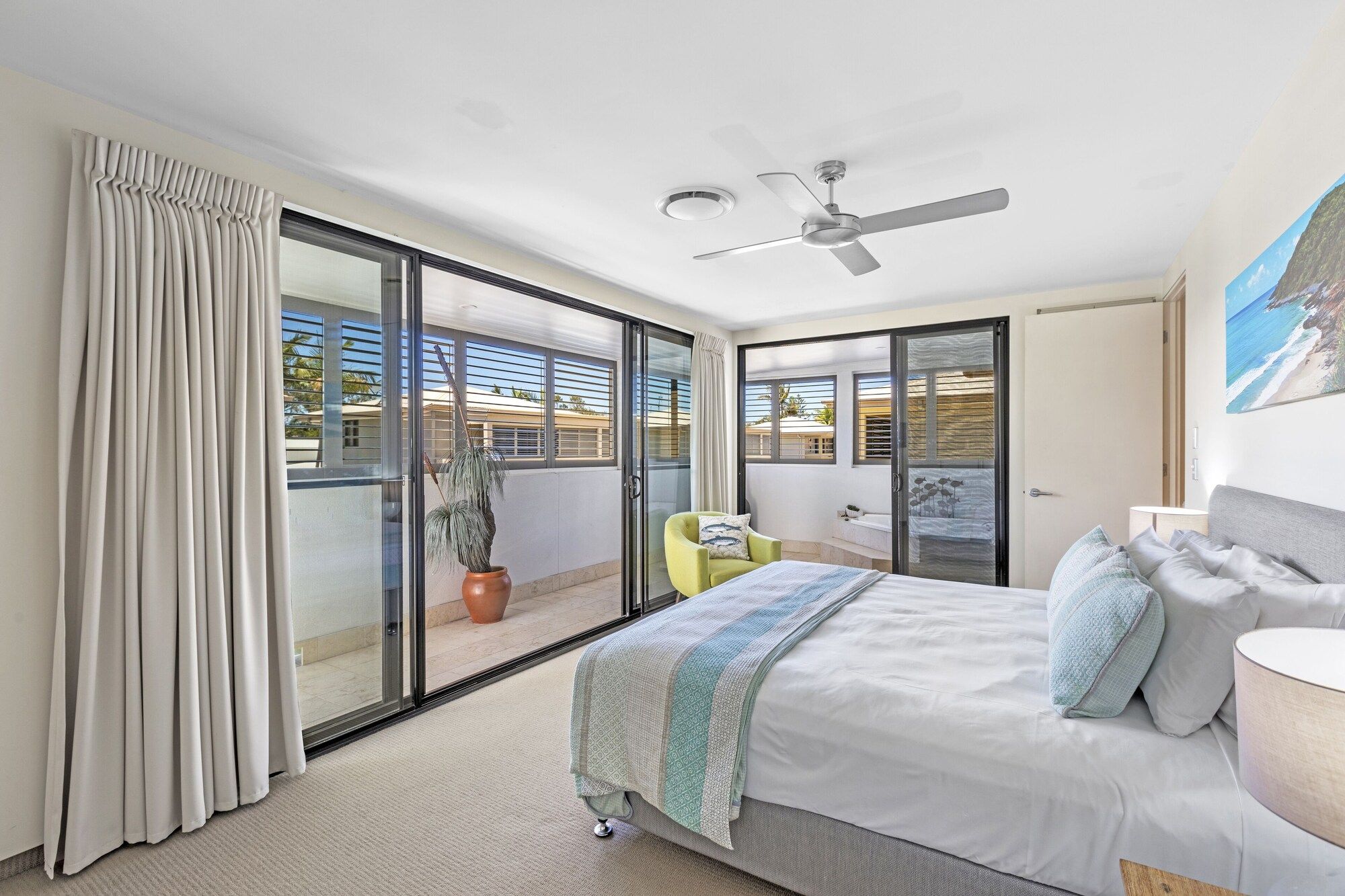 نوزا فيلادج ريفر ريزورت