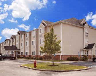Microtel Inn & Suites by Wyndham Middletown - Middletown - Building