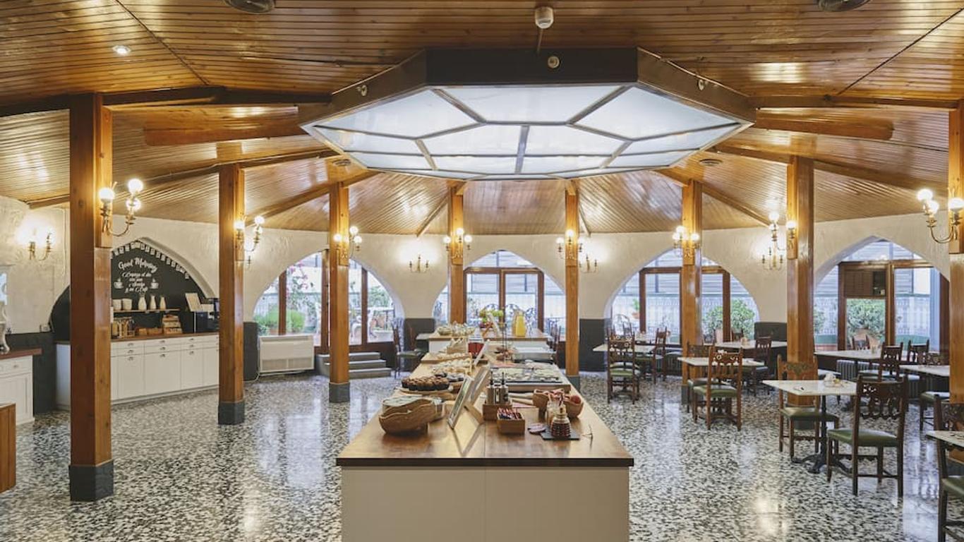 Mesón Castilla Atiram Hotels