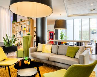 Holiday Inn Express Mechelen City Centre By IHG - Mecheln - Wohnzimmer