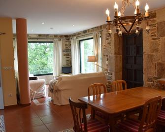 Casa Osroncairo-Villa With Garden In Costa Da Morte Galicia - Cabana - Comedor