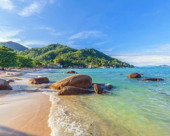 Private Lodge Beachside Samui Lamai - Maret - Playa