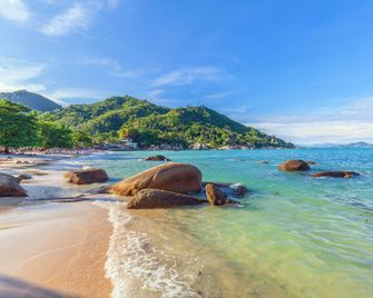 Chaweng Noi Resort - Ko Samui - Beach