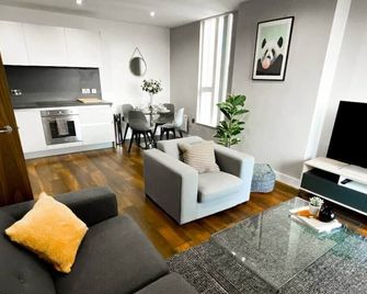 The Panda - Modern 2 Bedroom Apt in Manchester City Centre - Mánchester - Sala de estar