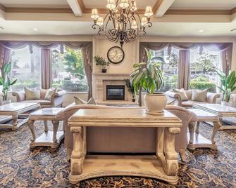 Atrium Hotel Vancouver - ונקובר - סלון