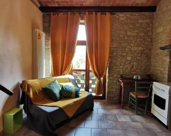Agriturismo Mondo - Bubbio - Sala de estar