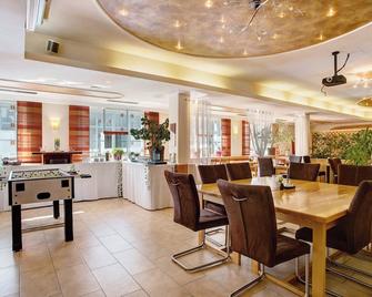 Room 'Zimmer 4 - Familienzimmer' with Mountain View, Shared Terrace and Wi-Fi - Breitenberg - Comedor