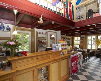 Spacious chalet with garden near the Wadden Sea - Hippolytushoef - Lobby