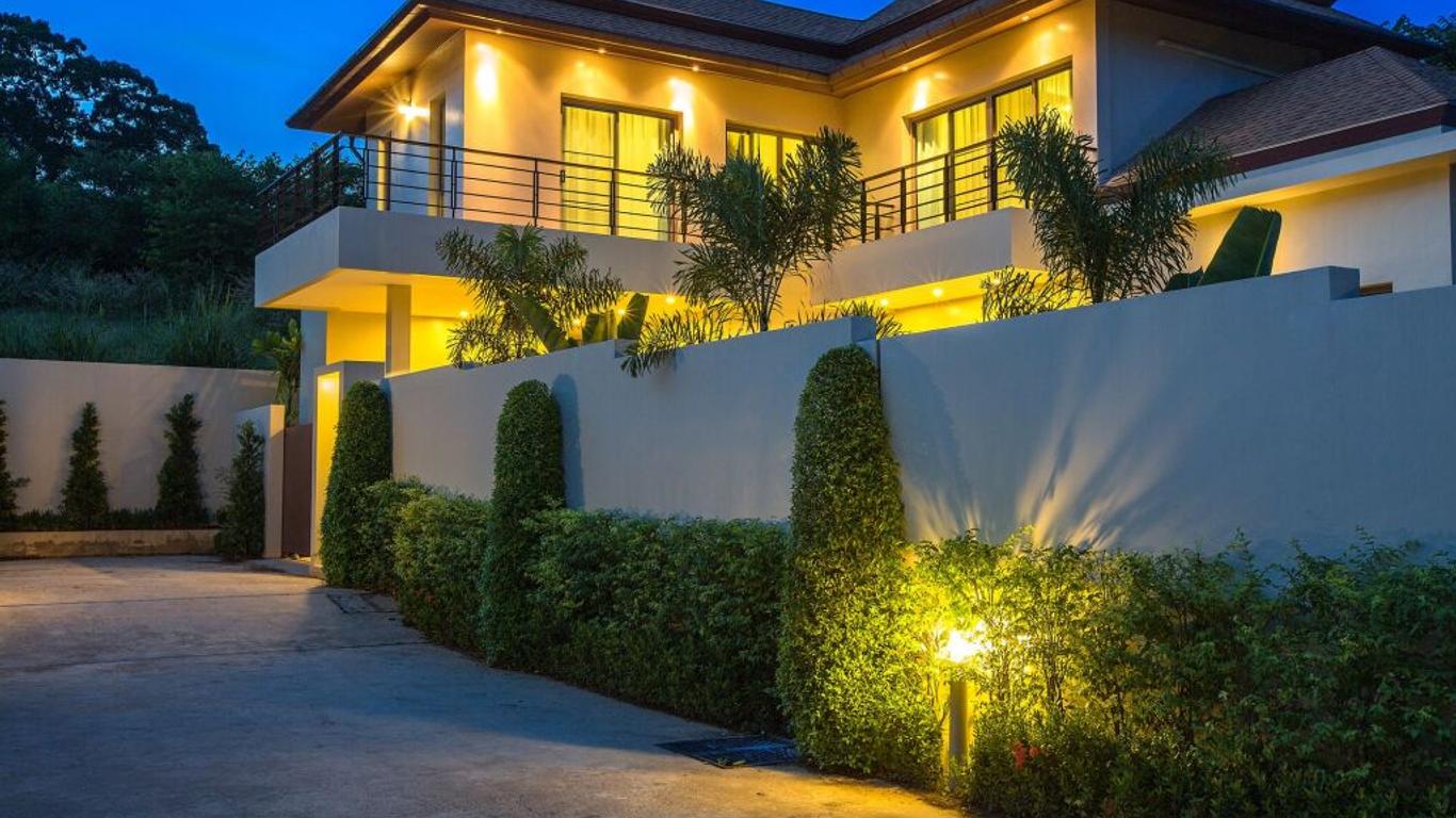 Shanti Estate by Tropiclook