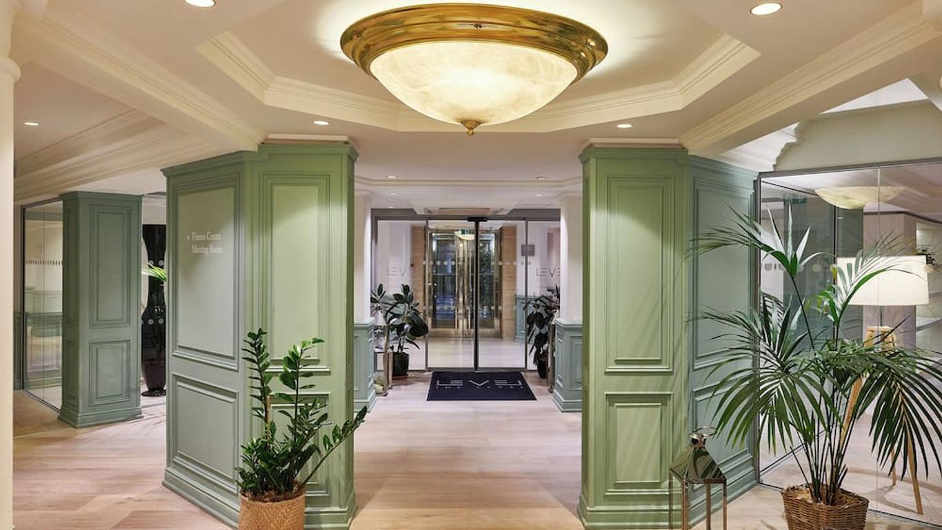 Melia White House Hotel