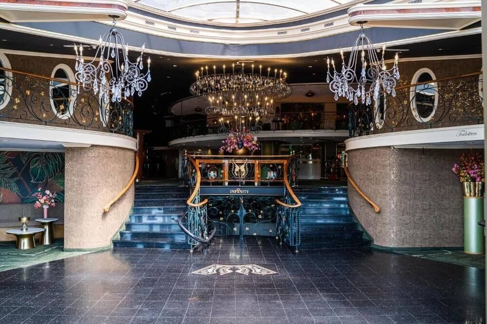 هوتل آند ريستورانت إنفينيتي