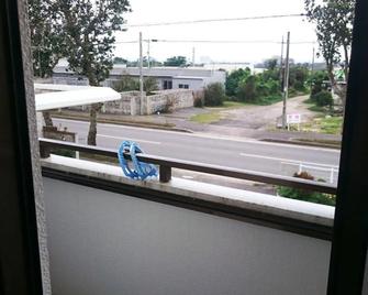 Minshuku Zabaru - אישיגאקי - מרפסת