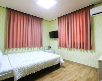 Jeju Annam - Jeju - Schlafzimmer