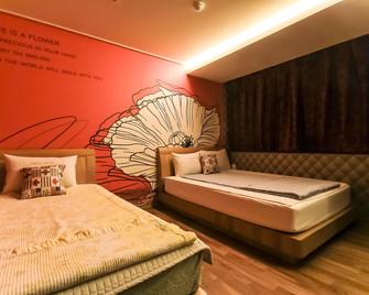 Gyeongju Aroma - Gyeongju - Habitación
