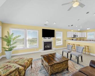 Sound Happy - Rodanthe - Living room