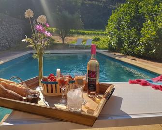 Le Domaine Saint Martin - Flassans-sur-Issole - Pool