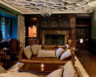 Lewtrenchard Manor - Okehampton - Sala de estar