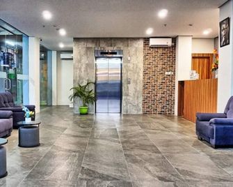 Sovrano Hotel Batam - Lubuk Baja - Lobby